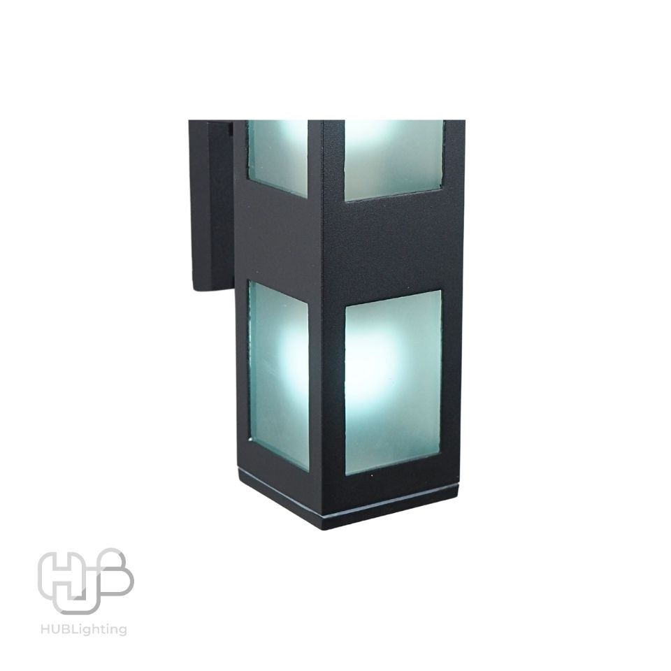 โคมไฟผนังภายนอก A0205 BK ดำ HUB LIGHTING